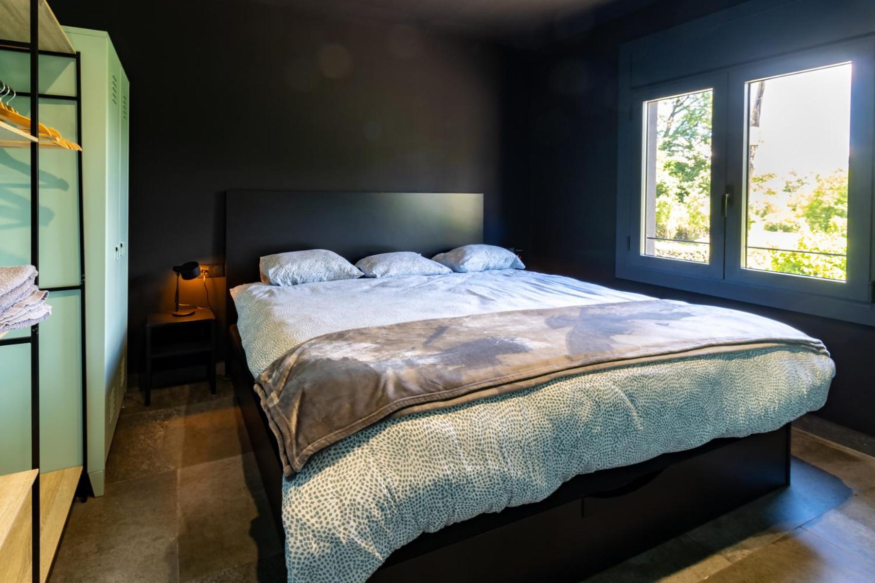 אולות Black House Sorprendente Casa Estilo Industrial מראה חיצוני תמונה